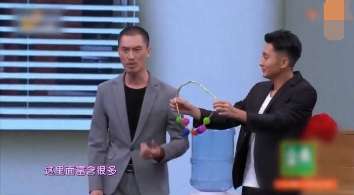 主图-小品 《老有所痒》.jpg